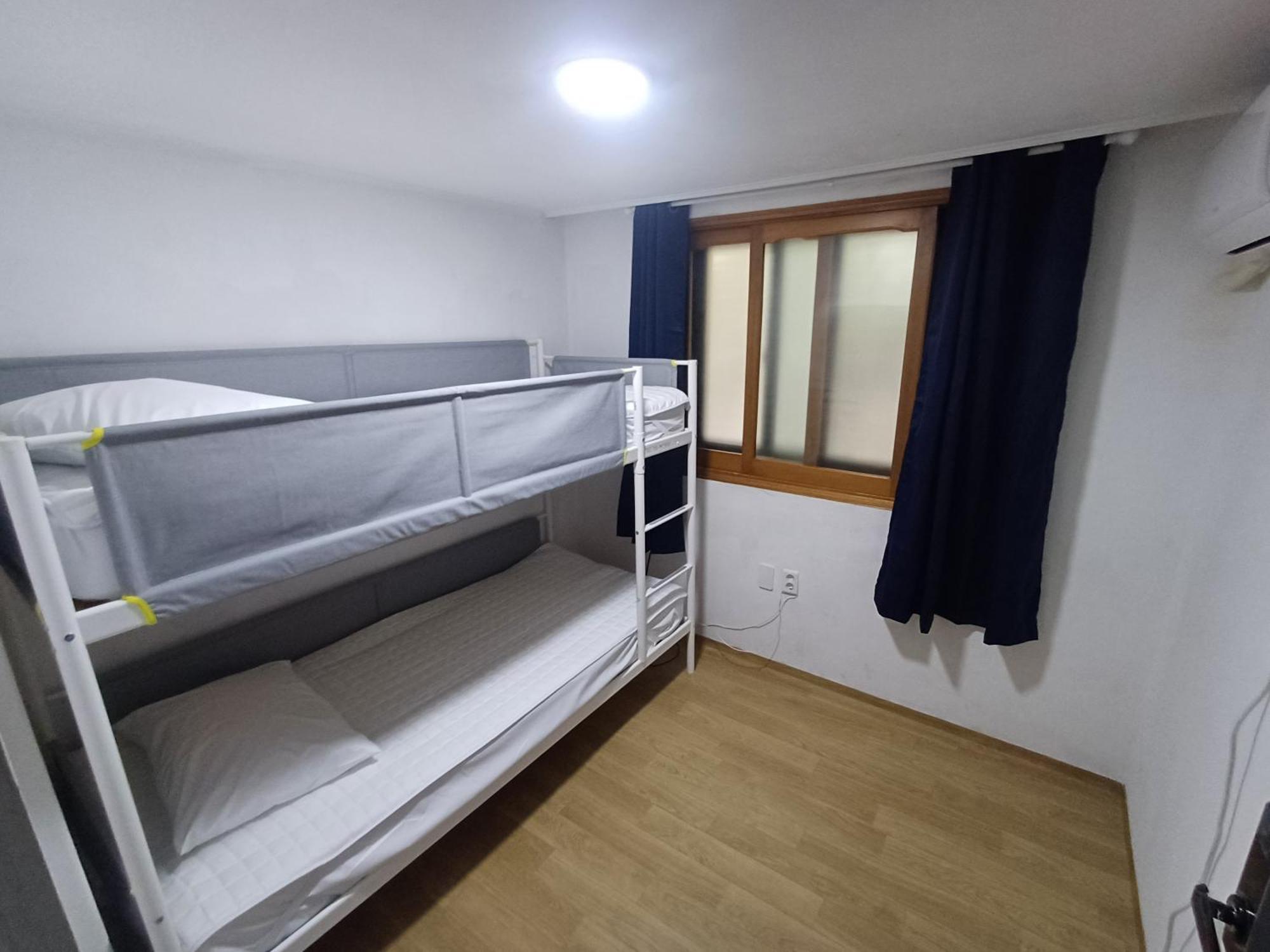 Ocean'S Guesthouse - Foreigners Only Séoul Extérieur photo
